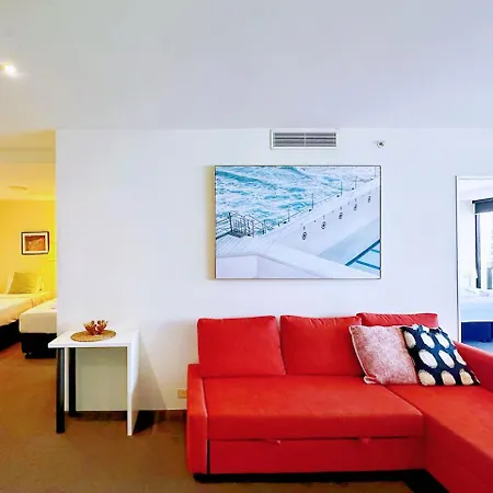 Circle On Cavill Surfers Paradise Apartments-Holiday Paradise Gold Coast Room photo