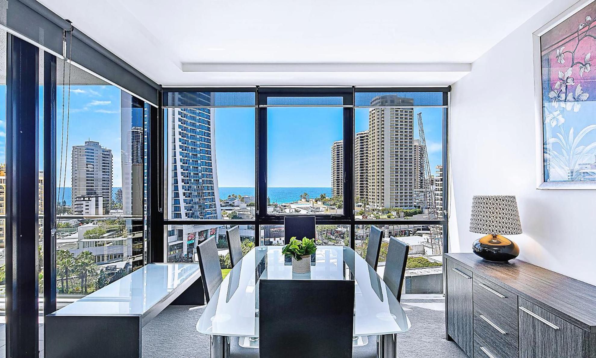 Circle On Cavill Surfers Paradise Apartments-holiday Paradise